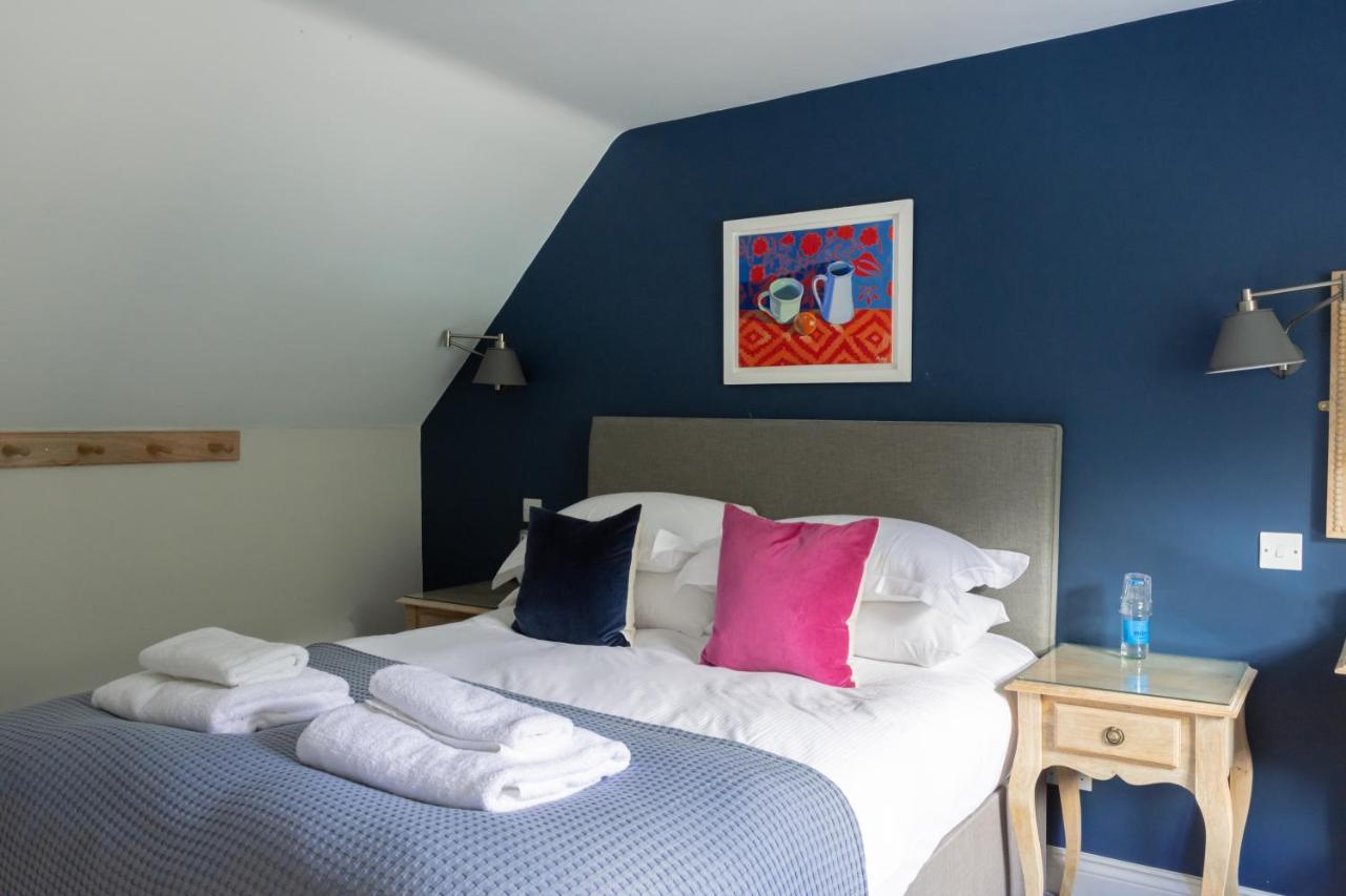 Hotel The Stump à Cirencester Extérieur photo
